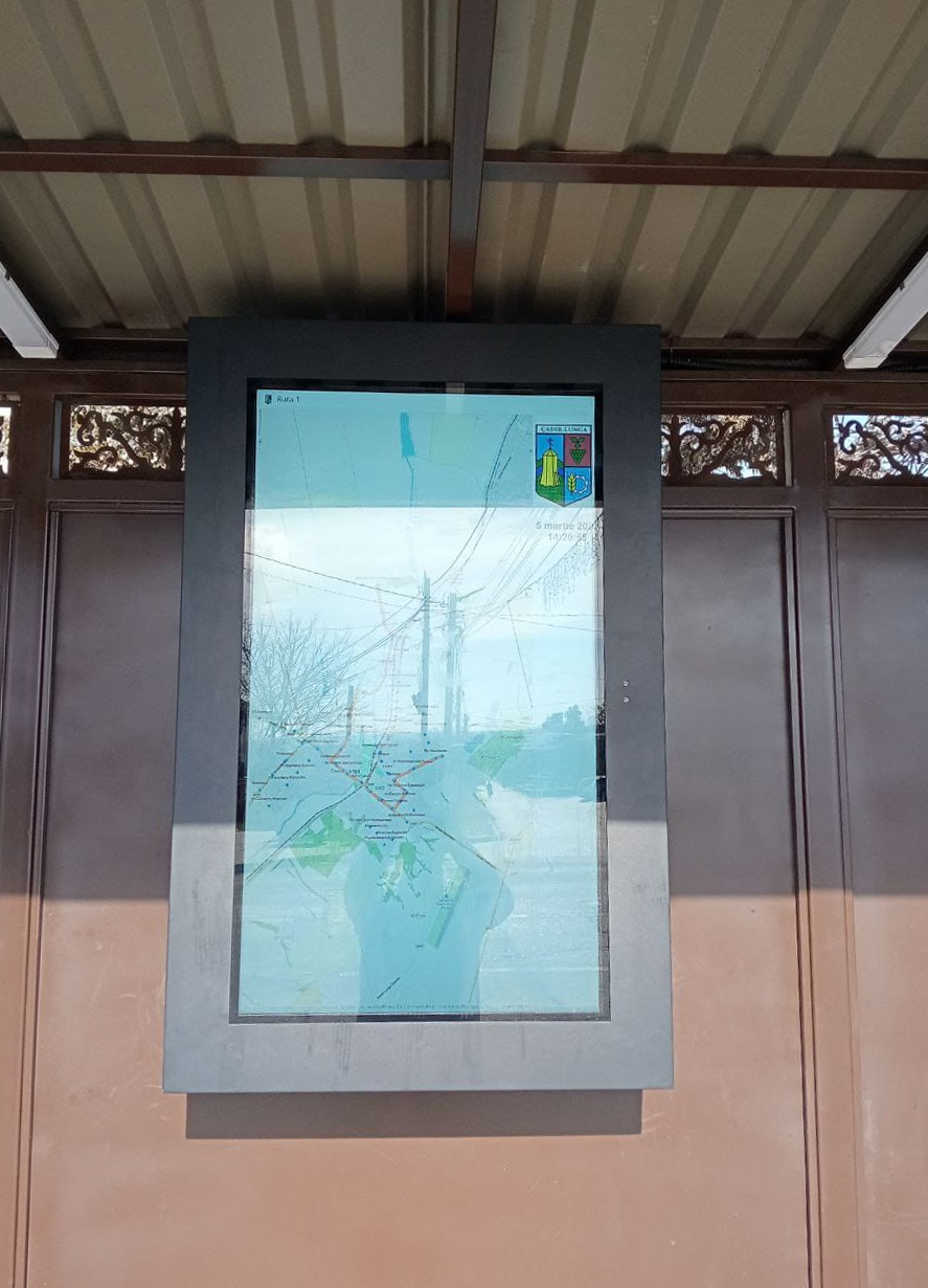 43'' Outdoor Screen / antivandal / - imagine 2